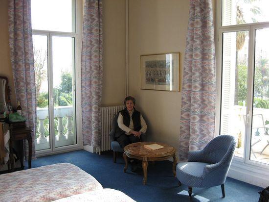 مينتون Hotel Aiglon الغرفة الصورة